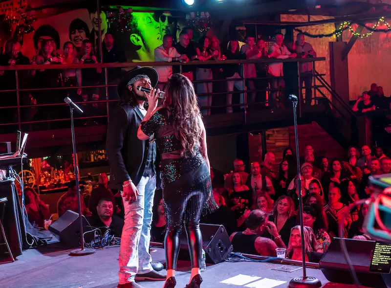 lead female vocalist forever freestyle band